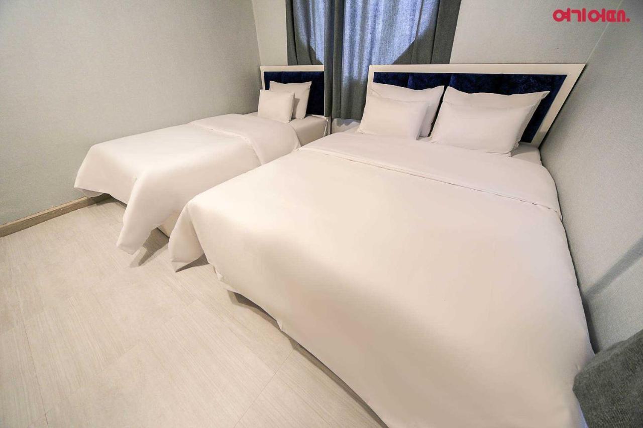 Goodstay Grand Motel Chuncheon Exterior foto