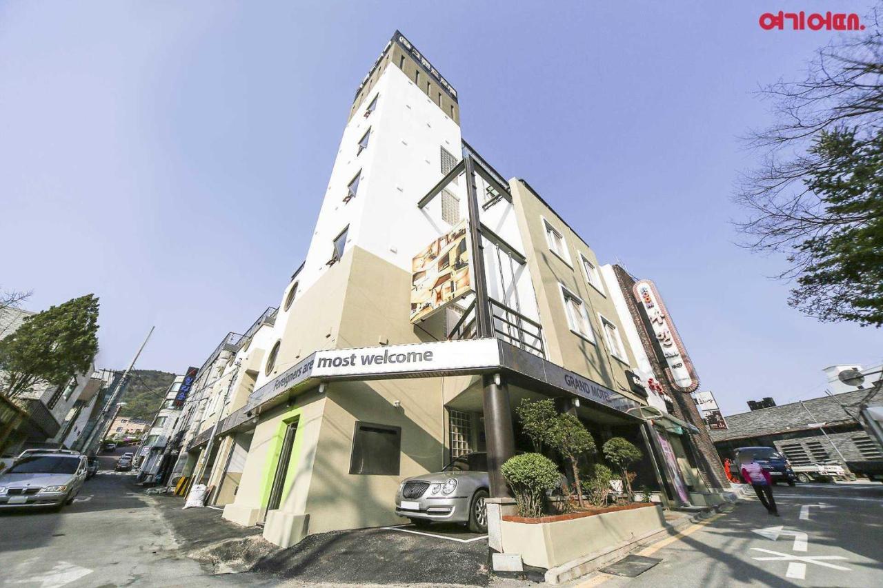 Goodstay Grand Motel Chuncheon Exterior foto