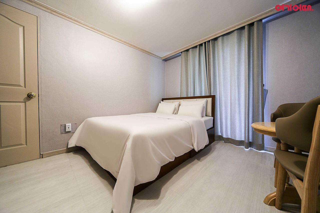 Goodstay Grand Motel Chuncheon Exterior foto