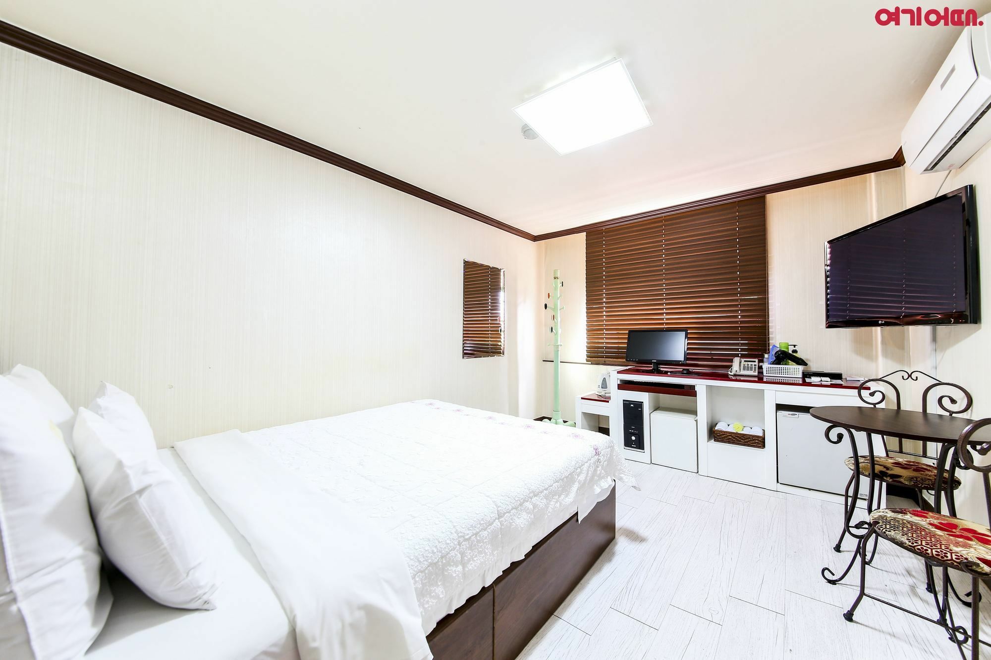 Goodstay Grand Motel Chuncheon Exterior foto
